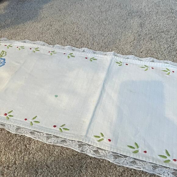 Vintage Handsewn Embroidered Floral Dresser Scarf Table Runner - Picture 10 of 13